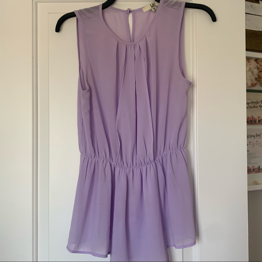 Lilac sleeveless top